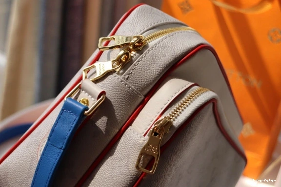 LOUIS MESSENGER VUITTON LVXNBA NIL 0814